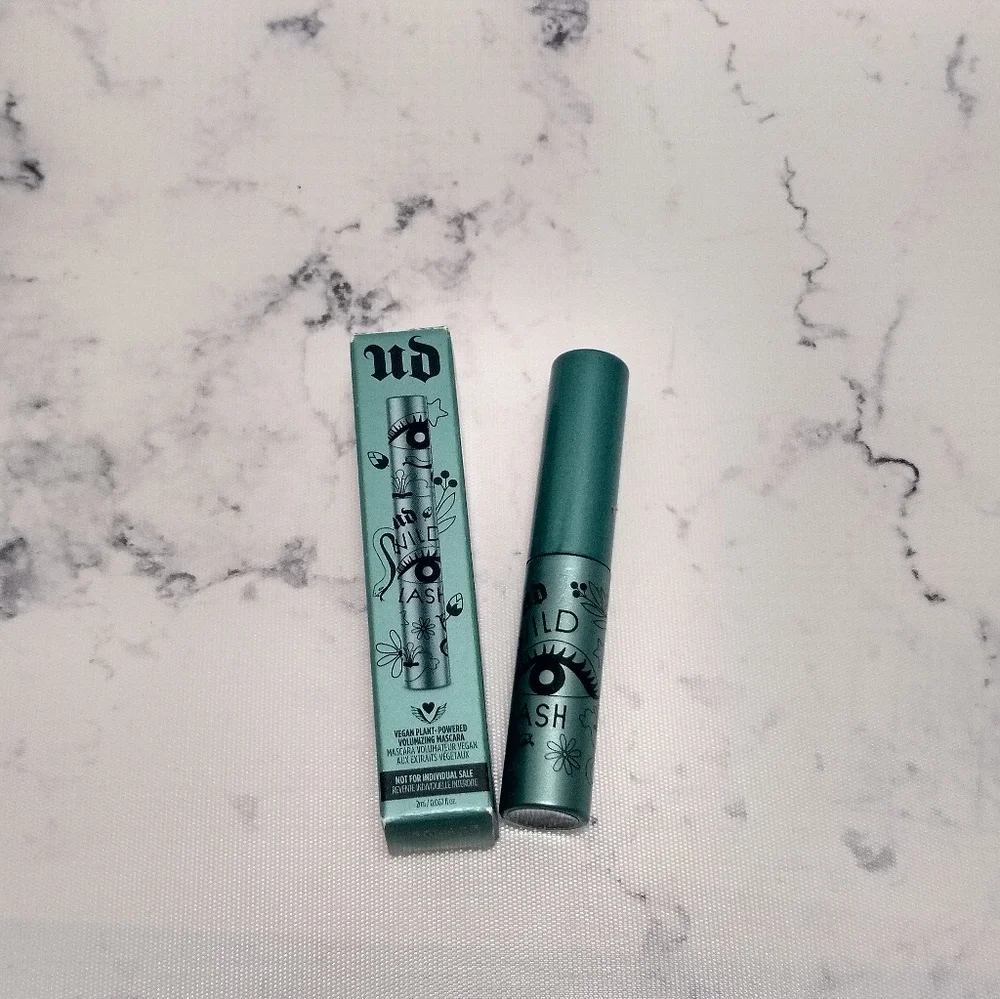 URBAN DECAY Wild Lash Plant Powered Volumizing Mascara .067oz Travel Size